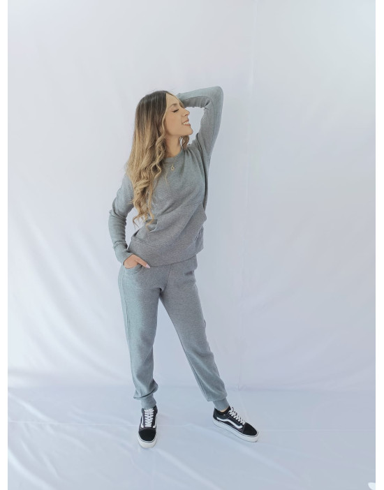 Conjunto Victoria Pants y Sudadera Gris